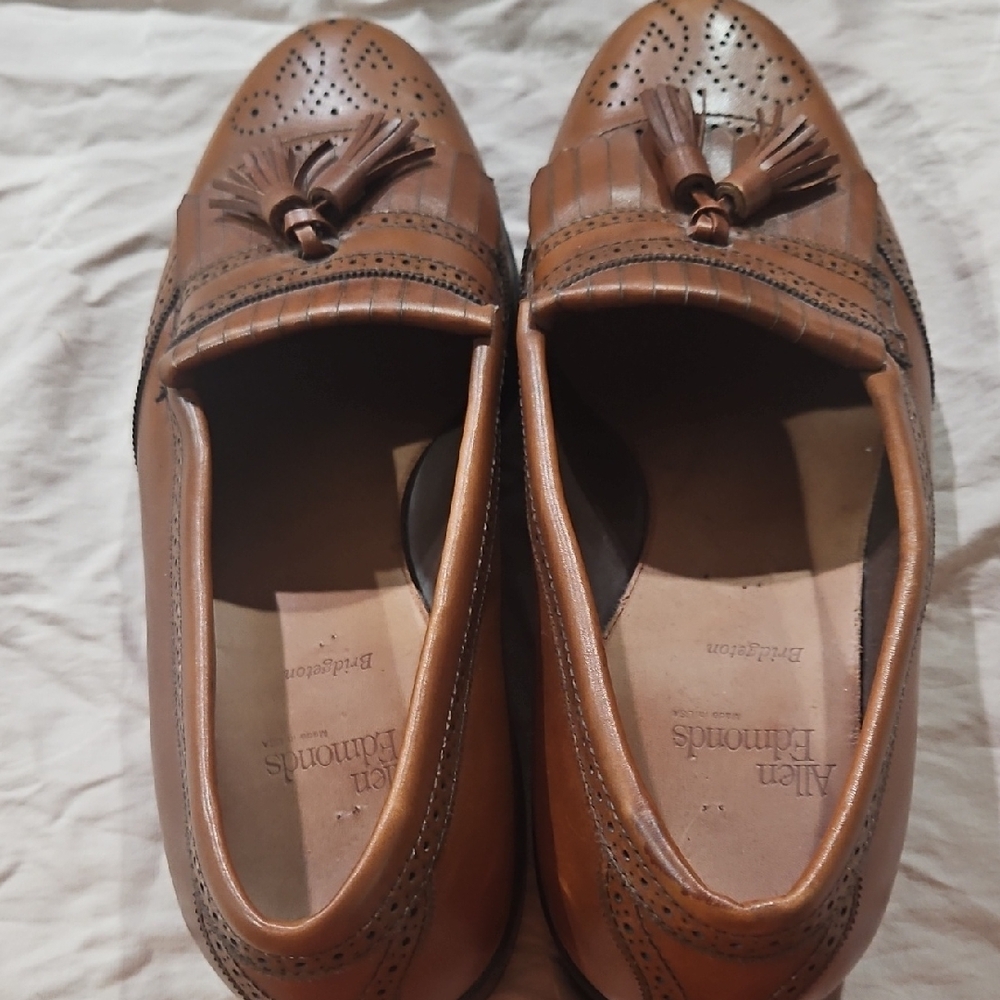 Allen Edmonds Tan Tassel Loafers Size 9EEE